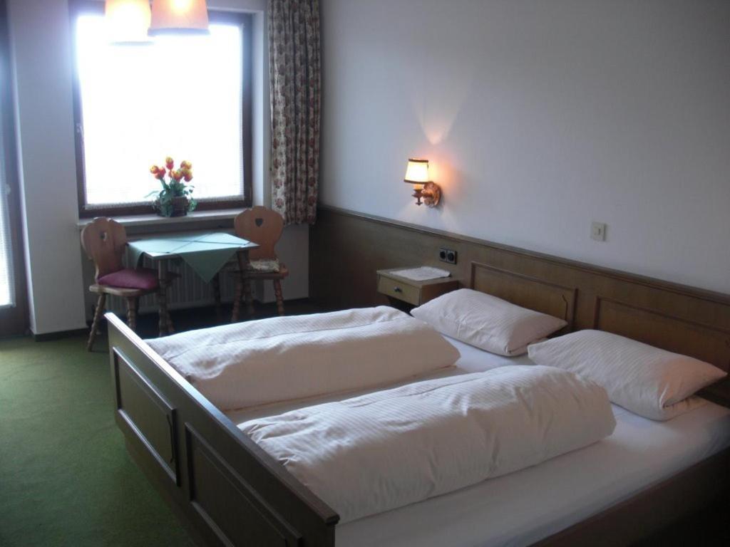 Landgasthof Haslacher Guest House Bobing Room photo